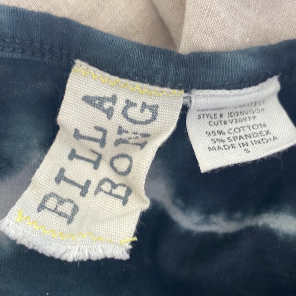 Billabong adorable dress or cover up. Size small - Picture 3 of 5